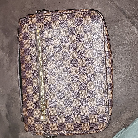 BEAUTIFUL LEATHER MENS LOUIS VUTTION, CARRY BAG. - Picture 3 of 10